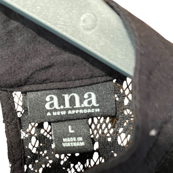 🟠a.n.a Black Lace Detail Blouse – Size Large - Picture 3 of 4